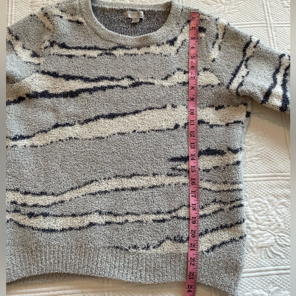 Barefoot Dreams CozyChic Seaside Crew-Neck Pullover Sweater Ocean Zebra - Picture 9 of 9